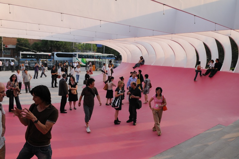 Pneumatic Sound Field exhibited at the Synthetic Times, NAMOC, Beijing, 2008 | With a specially designed pavilion by Lars Spuybroek