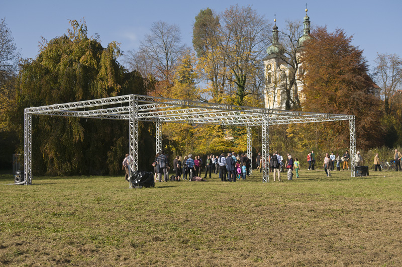 Pneumatic Sound Field exhibited at the Donaueschinger Musiktage, Donaueschingen, Germany, 2012
